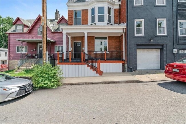 Photo - 295 38th St