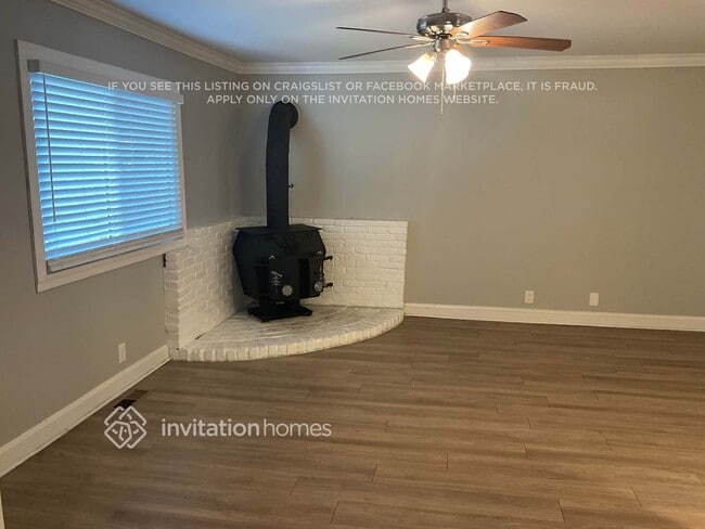 Photo - 890 Idlewild Dr