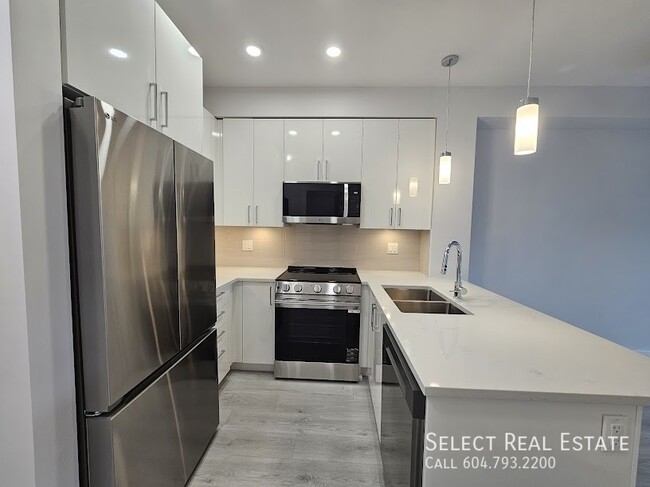 Photo - 33886 Pine St Unit 420