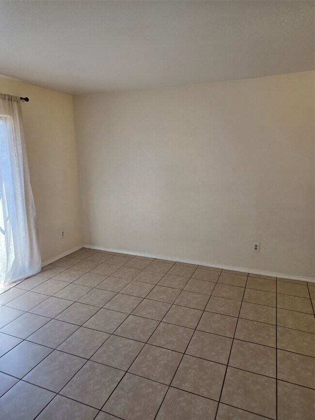 Photo - 12905 Woodforest Blvd Unit True