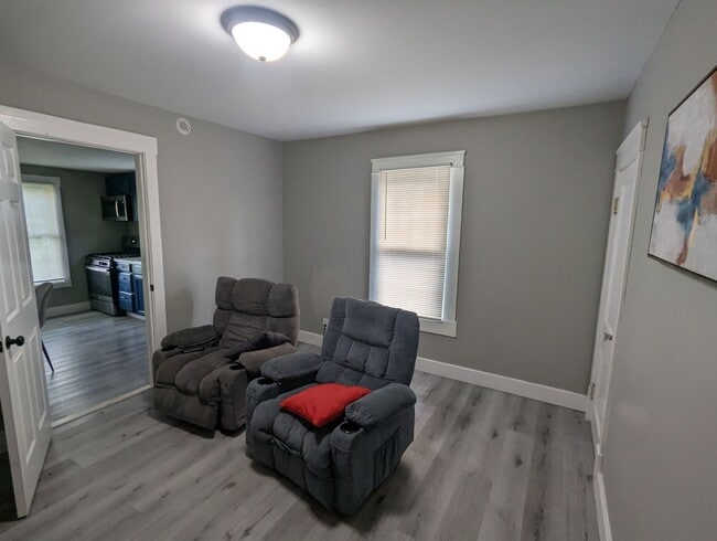 522 W Harrison Ave Unit B