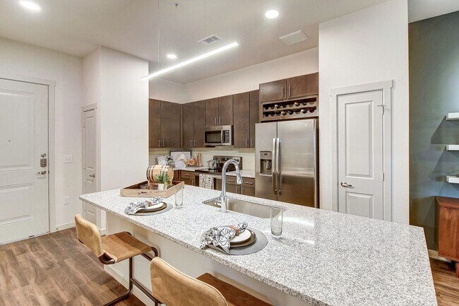 Photo - Oxly at The Merc