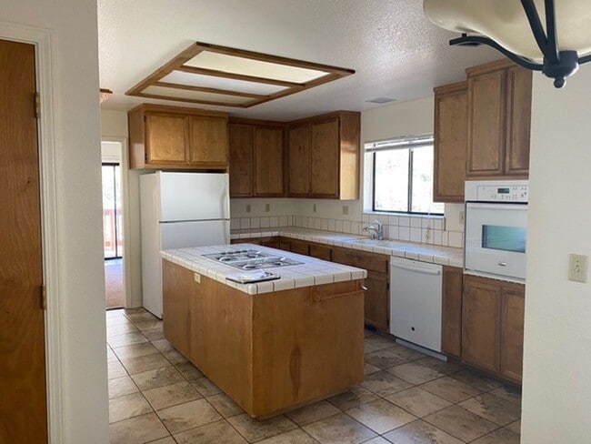 Photo - Very nice and comfortable Alta Sierra Home