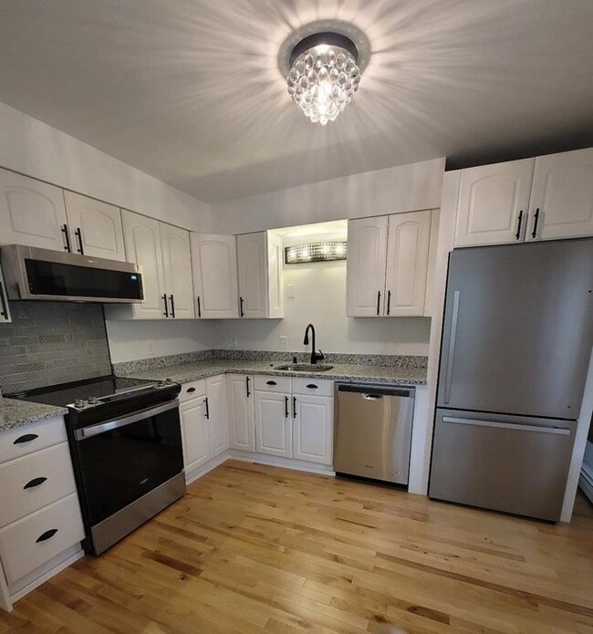 Photo - 66 James St Unit B