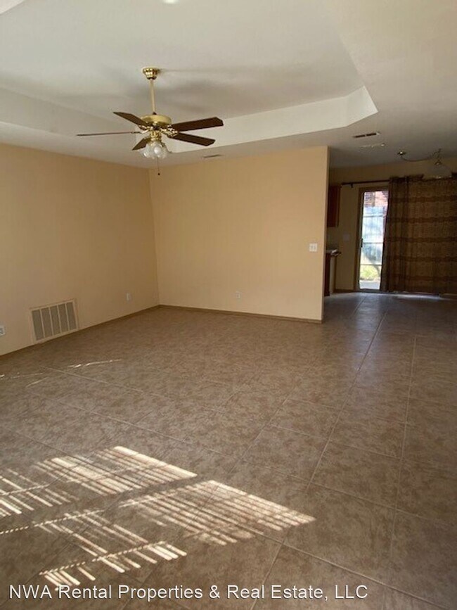 3 br, 2 bath House 2883 Wildwood Dr Rental House Rental in