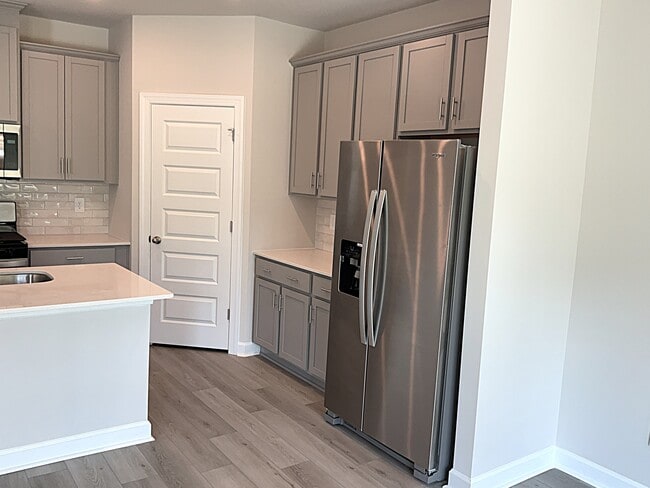 Photo - 210 Granby Trl