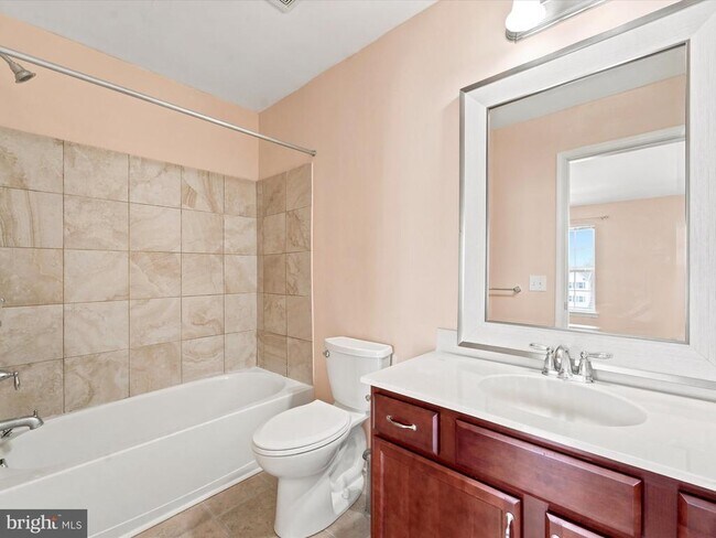 Photo - 145 Mercer Ct