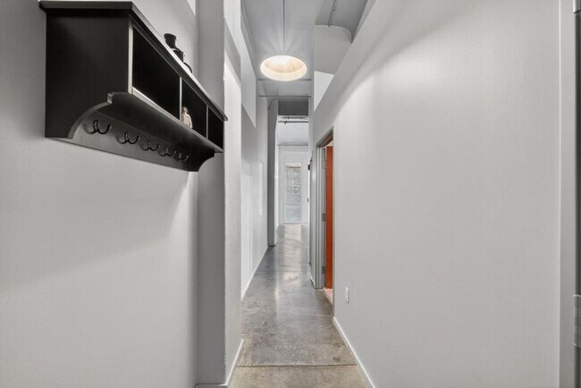 Photo - 1136 Washington Ave