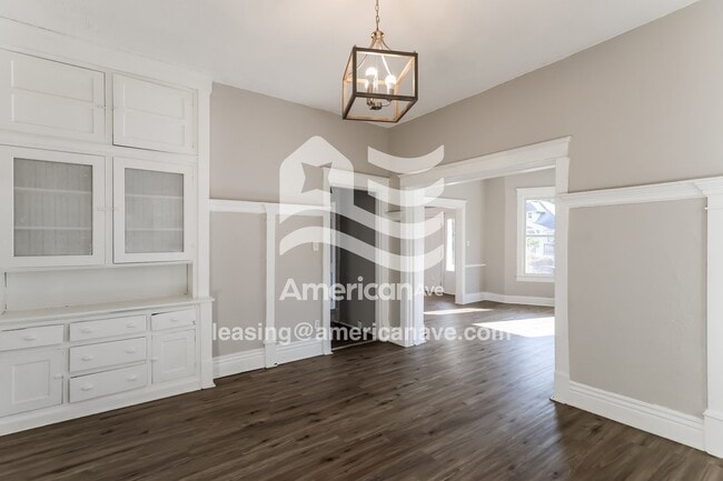 Photo - 664 S 38th St