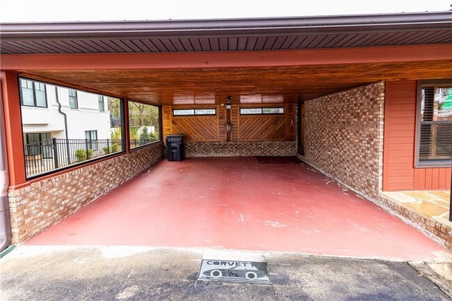 Photo - 216 Thomas Cir