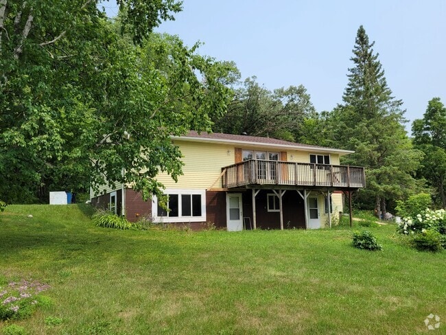 Building Photo - Single Family Home