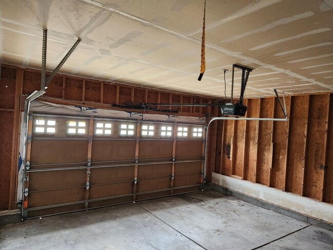 Photo - 3 Bedroom 2 full bathrooms in Brighton