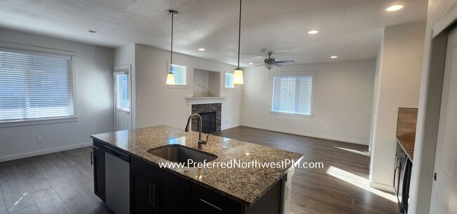 Photo - Stunning new build in Lowell