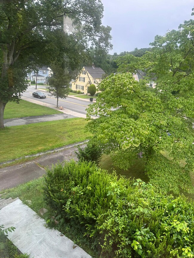 Photo - 147 Pleasant St Unit 4