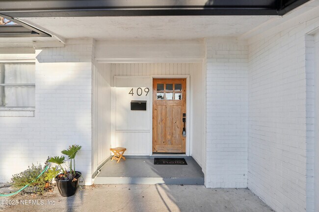 Photo - 409 Sailfish Dr E