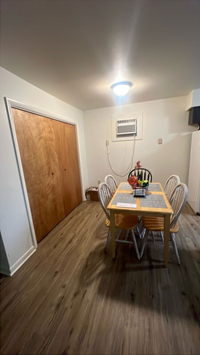 Photo - 558 N Plum St Unidad 1