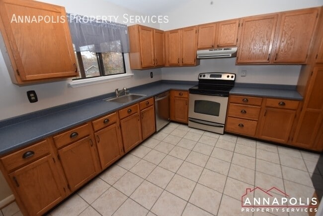 Photo - 130 Dennis Rd