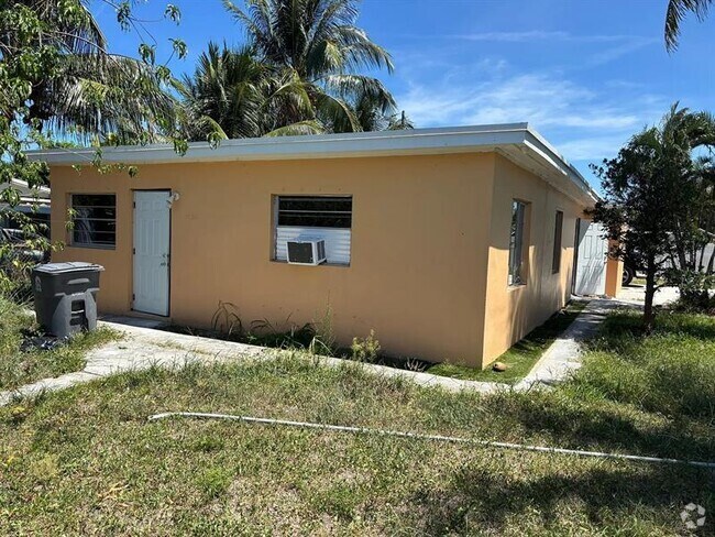 Building Photo - 1236 Peak Rd Unit 1 Rental
