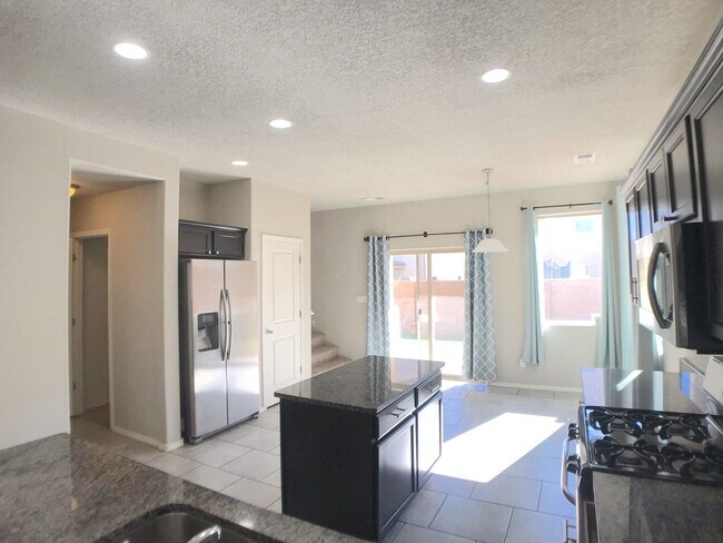 Building Photo - Beautiful 3-Bedroom Home in Tierra Oeste – Modern Comfort in NW Albuquerque