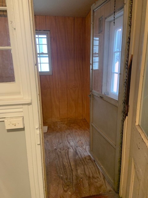 Spare Bonus Room - 22 W Gay St Unit 1