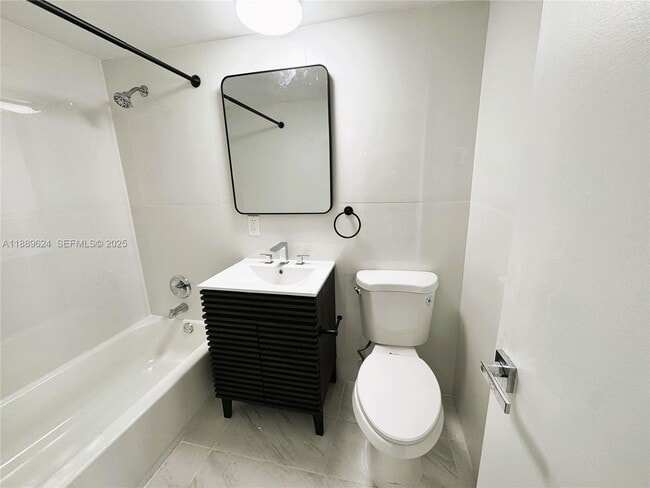 Photo - 4317 NE 21st Ave Unidad 2