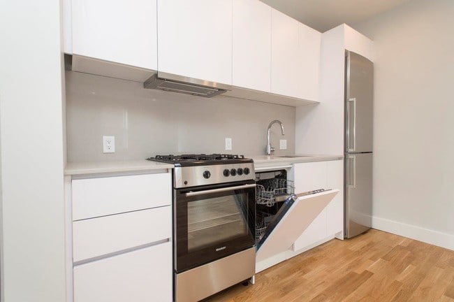 136 & 138 Highland Avenue
