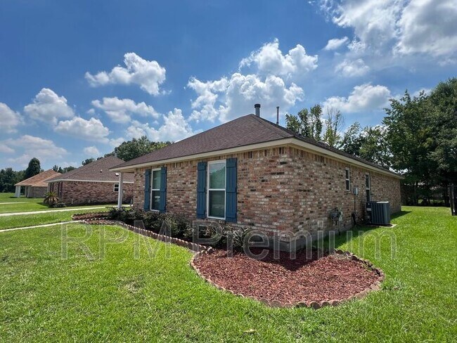 Photo - 3627 Newbury Dr