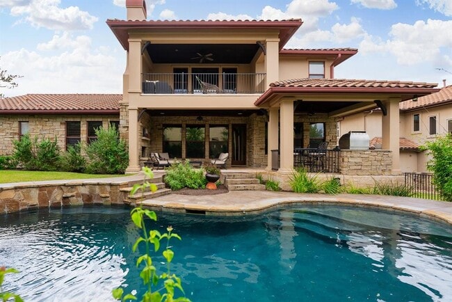 Photo - 308 Golden Bear Dr
