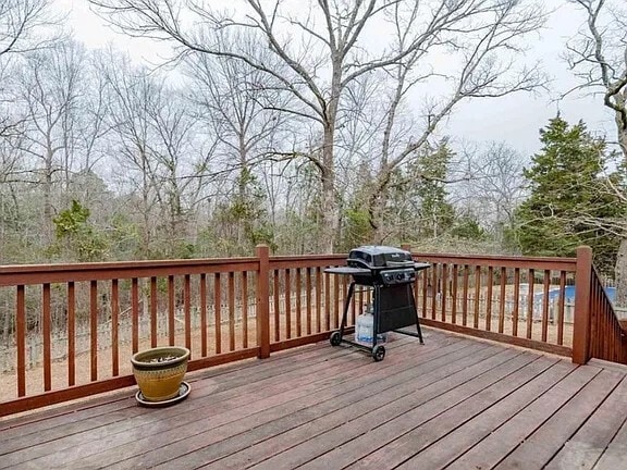 Photo - 242 Torrington Rd