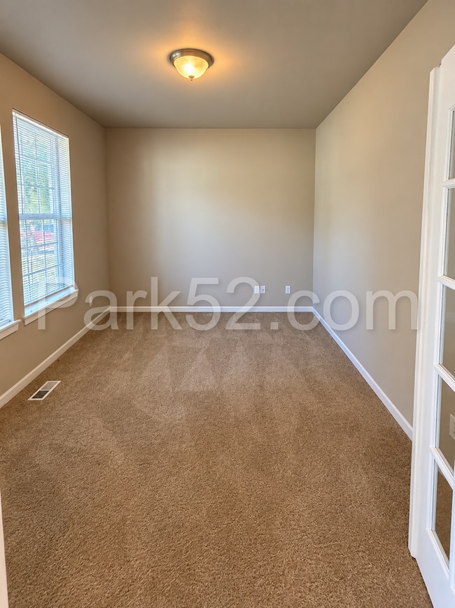 18608 111th Ave Ct E