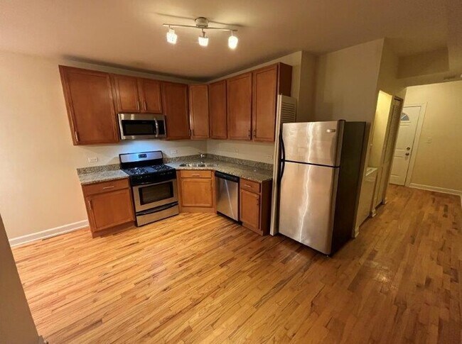 Photo - 4608 N Monticello Ave Unit 3