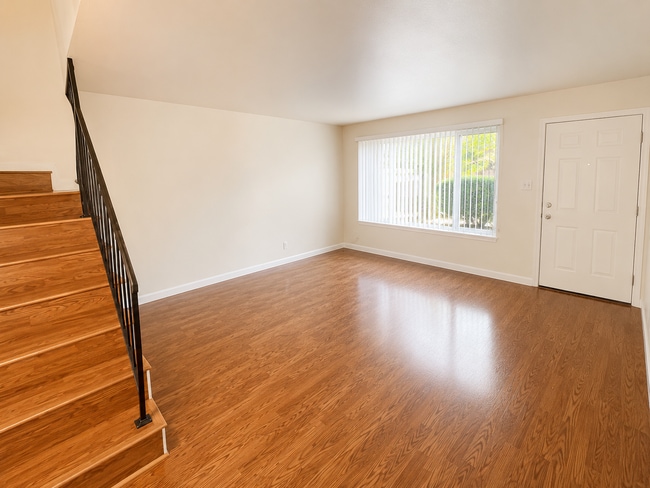Photo - 4560 Thornton Ave Unit #4