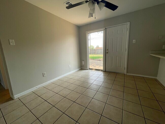 Photo - 1907 70th St