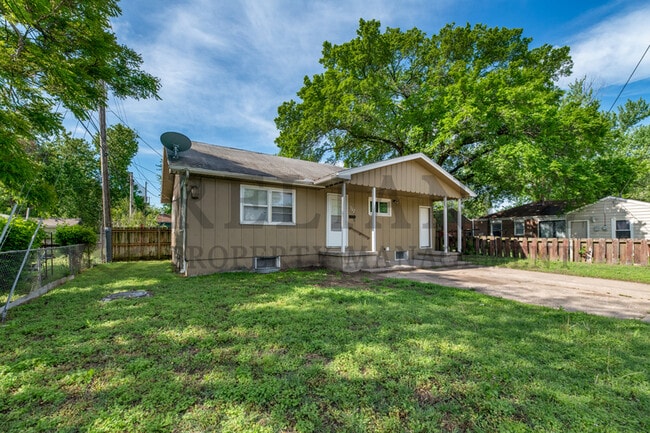 317 W Kinkaid Ave
