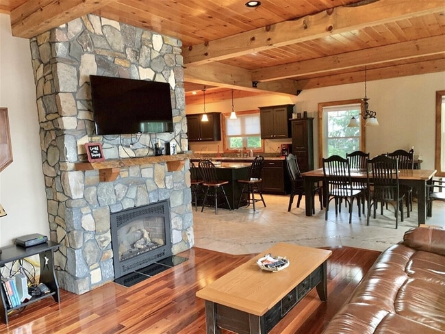 Photo - 26 Hawthorne Rd Unit ID1255702P