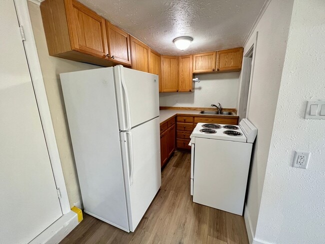 Photo - 221 1/2-617 1/2 Grand Ave Unit 617 1/2 Grand Ave