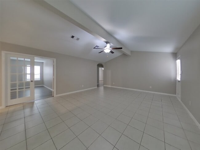 Photo - 308 Summer Horse Dr