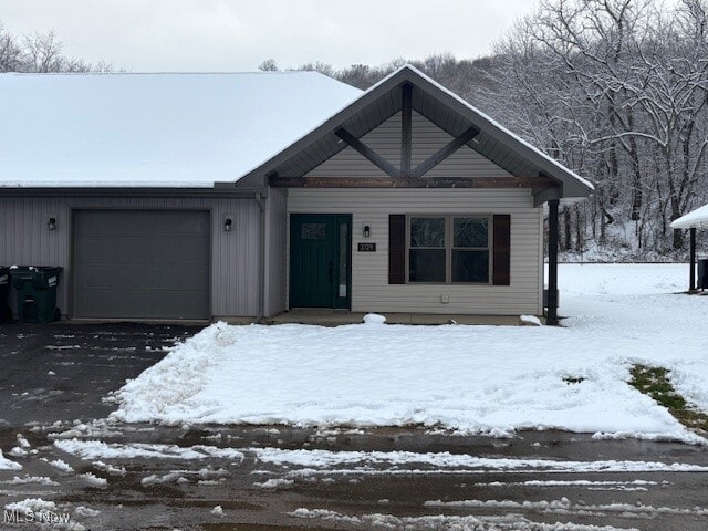 Building Photo - 2729 Barnhill Rd SE