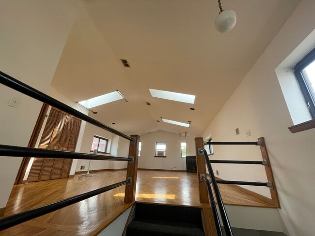 Photo - 974 W Cullerton St Apartment Unit 3Fl