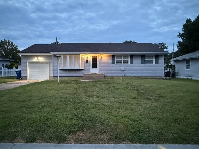 Building Photo - Charming 3 Bedroom Home in Florissant