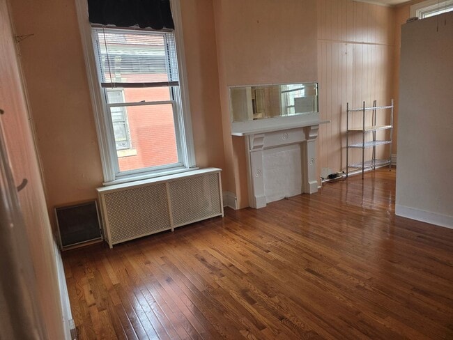 Photo - 140 S Fairmount St