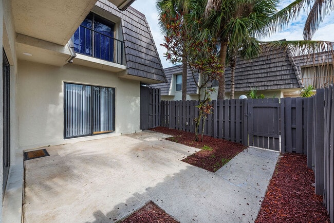 Photo - 1755 N Congress Ave