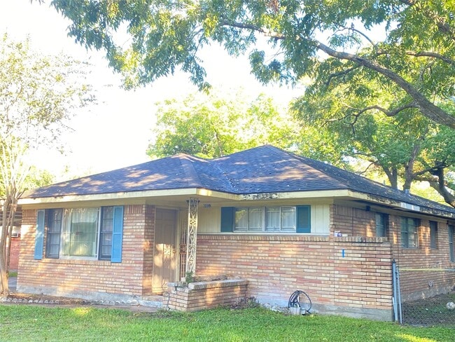 Building Photo - 6602 Ariel St