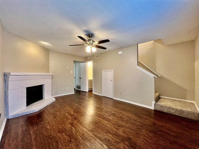 Building Photo - 3047 Olympia Dr Rental
