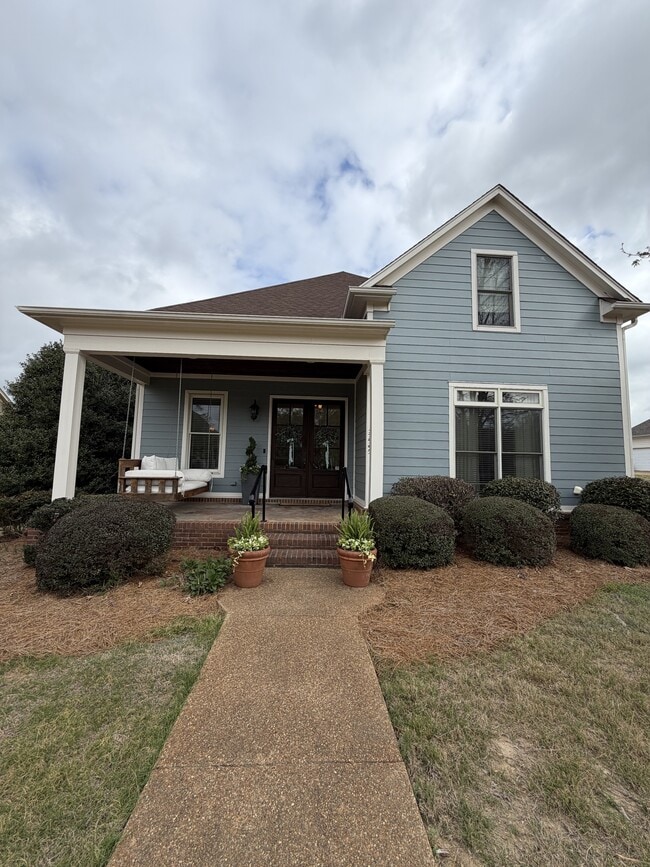 Building Photo - 424 Northpointe Lake Dr