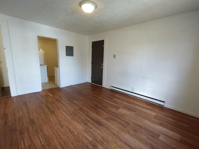 Photo - 425 Ray Ave NW Condo
