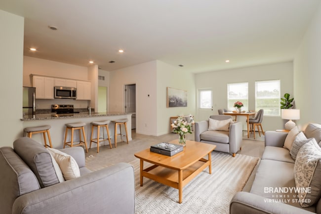 Photo - 1574 Effra Wy