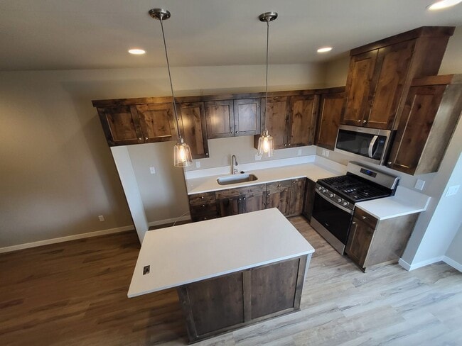 Photo - 61570 SE Lucia St Unit 2