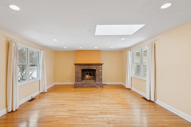 Photo - 5523 S Garfield Ave