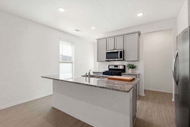 Photo - 31335 Horseshoe Meadow Bend Ln